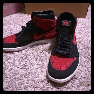 Air Jordan 1 Retro High OG Flyknit 'Bred'